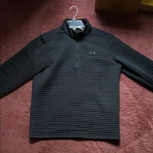 Black Under Armour Pullover